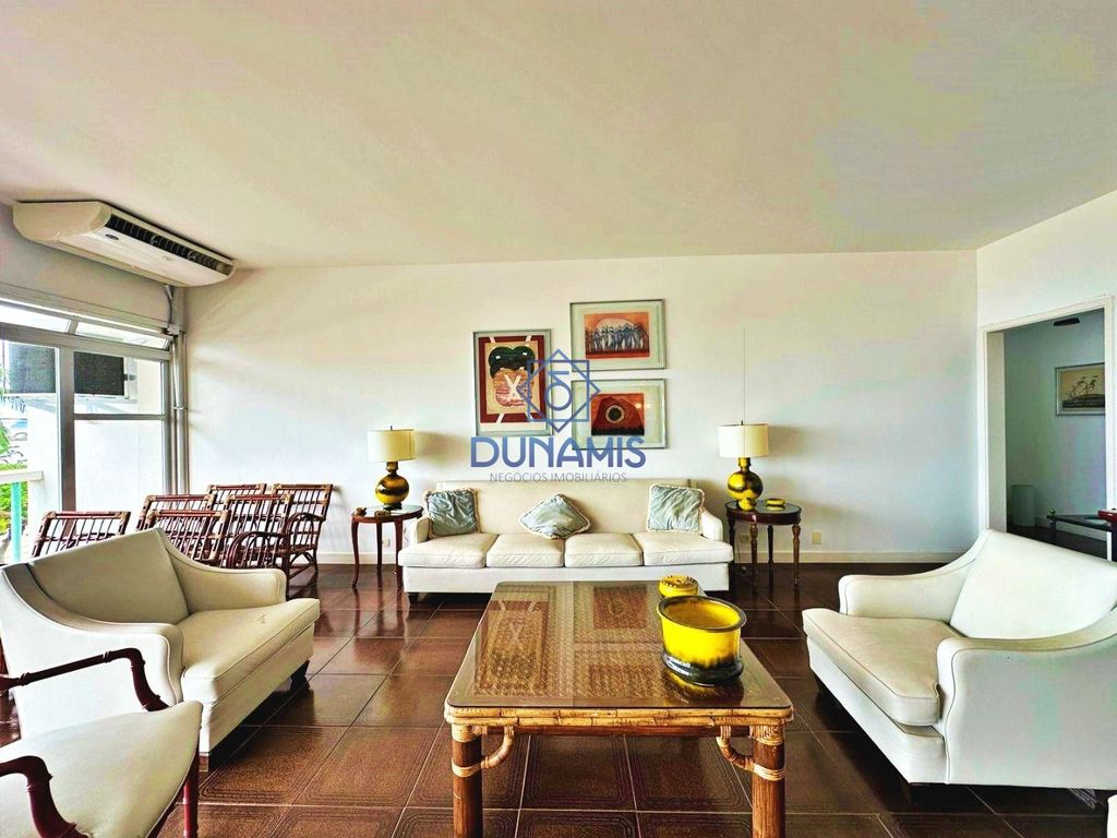 EXCELENTE APARTAMENTO  À VENDA NA PRAIA DAS PITANGUEIRAS- FRENTE MAR em Pitangueiras, Guarujá — foto 15