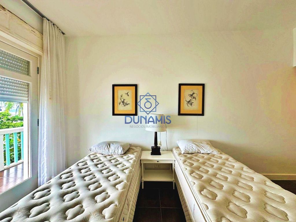 EXCELENTE APARTAMENTO  À VENDA NA PRAIA DAS PITANGUEIRAS- FRENTE MAR em Pitangueiras, Guarujá — foto 25