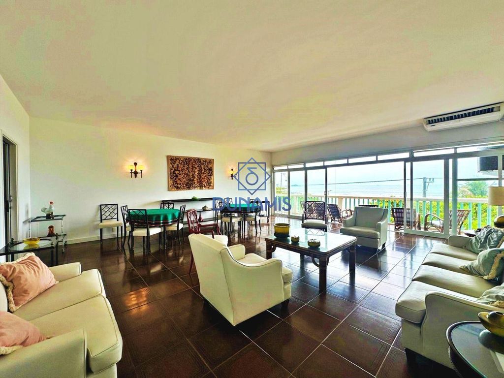 EXCELENTE APARTAMENTO  À VENDA NA PRAIA DAS PITANGUEIRAS- FRENTE MAR em Pitangueiras, Guarujá — foto 5