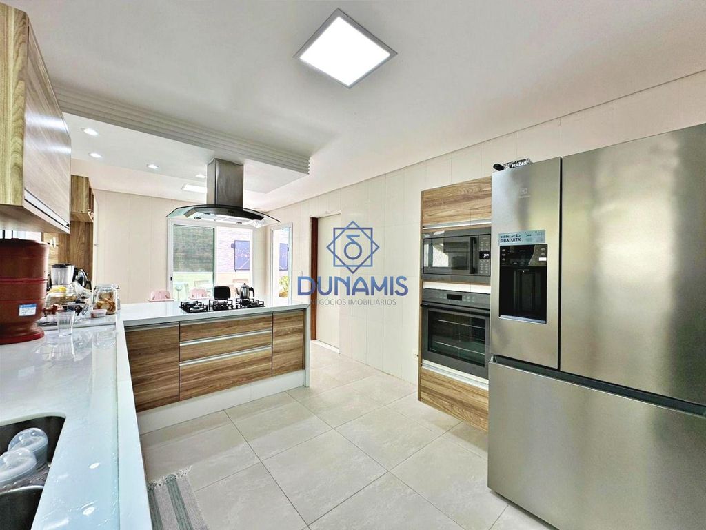 Belíssima Casa com 5  suítes à venda - Acapulco - Guarujá/SP em Jardim Acapulco, Guarujá — foto 39