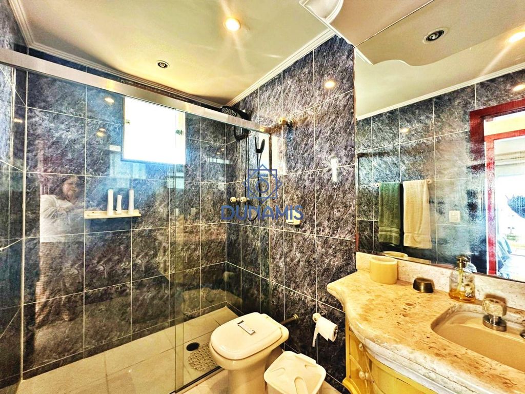 COBERTURA PENTHOUSE A VENDA - VISTA TOTAL PARA O MAR em Morro do Maluf, Guarujá — foto 42