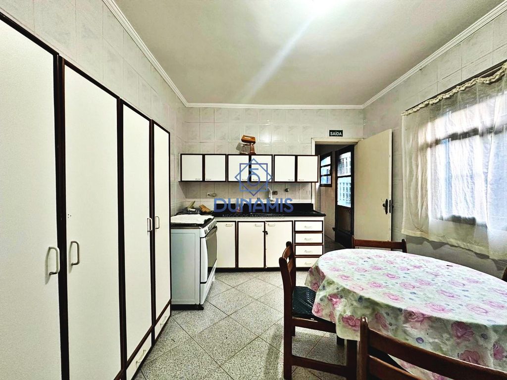 OPORTUNIDADE - CASA COM 8 DORMITÓRIOS NA PRAIA DO GUAIUBA em Jardim Guaiuba, Guarujá — foto 17