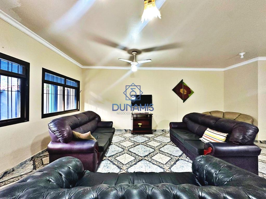 OPORTUNIDADE - CASA COM 8 DORMITÓRIOS NA PRAIA DO GUAIUBA em Jardim Guaiuba, Guarujá — foto 9