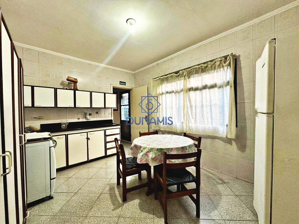 OPORTUNIDADE - CASA COM 8 DORMITÓRIOS NA PRAIA DO GUAIUBA em Jardim Guaiuba, Guarujá — foto 15