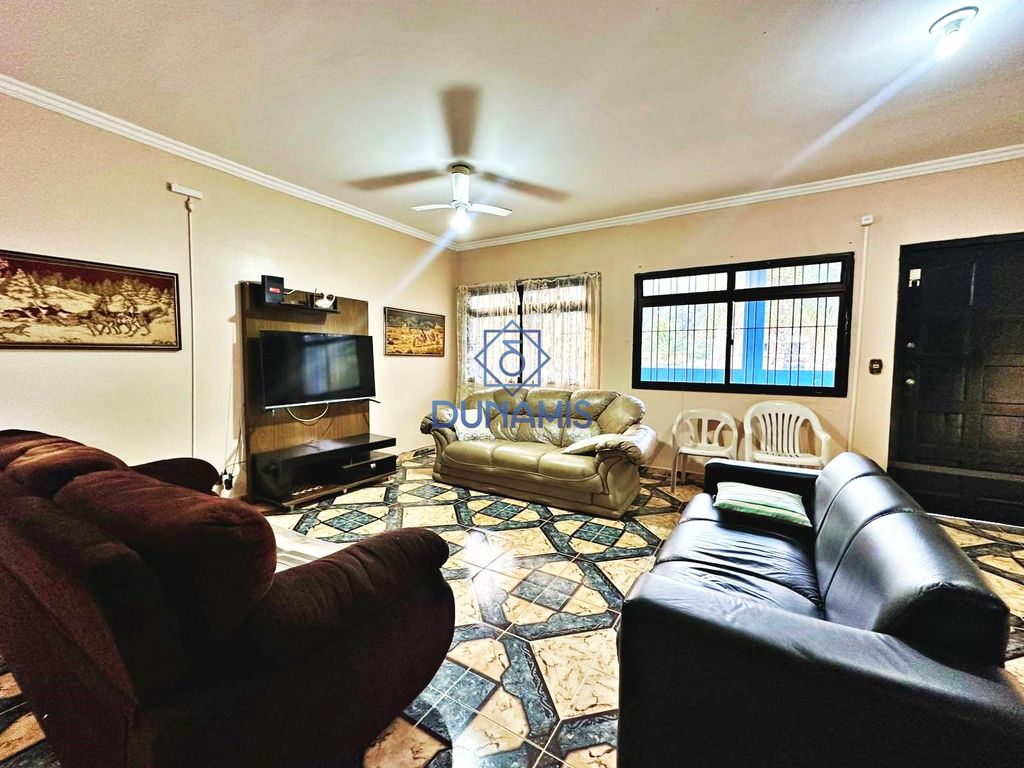 OPORTUNIDADE - CASA COM 8 DORMITÓRIOS NA PRAIA DO GUAIUBA em Jardim Guaiuba, Guarujá — foto 43