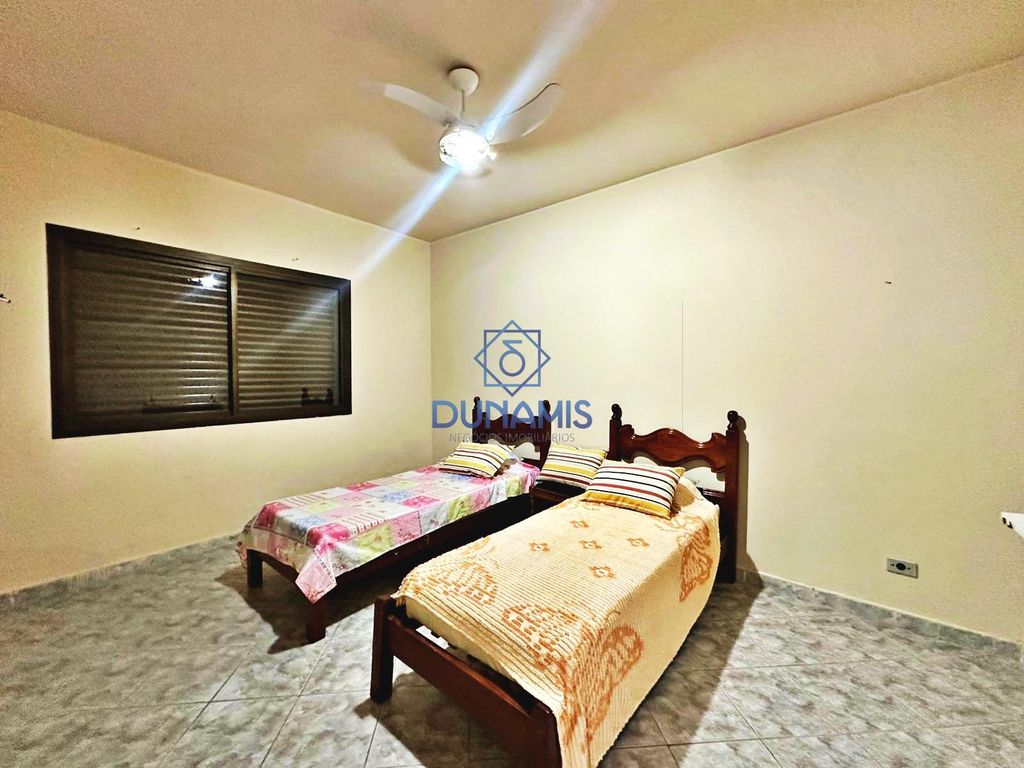 OPORTUNIDADE - CASA COM 8 DORMITÓRIOS NA PRAIA DO GUAIUBA em Jardim Guaiuba, Guarujá — foto 31