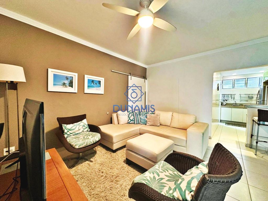 Apartamento reformado à venda na praia da Enseada, Guarujá em Enseada, Guarujá — foto 2