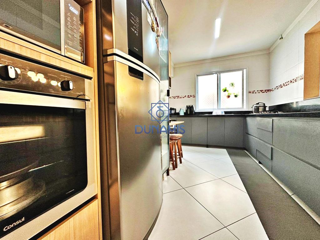 MAGNIFICA CASA À VENDA NAS  ASTÚRIAS em Jardim Astúrias, Guarujá — foto 11