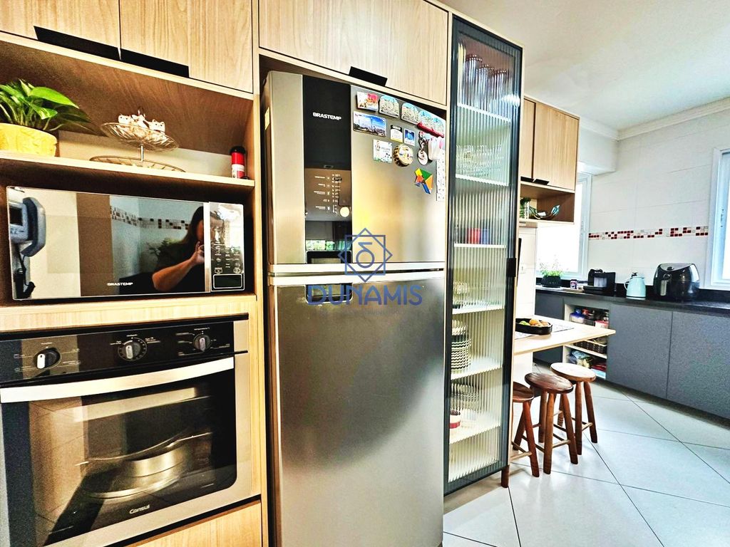 MAGNIFICA CASA À VENDA NAS  ASTÚRIAS em Jardim Astúrias, Guarujá — foto 9