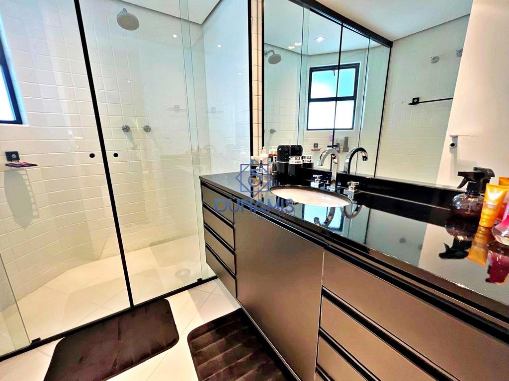 MAGNÍFICO APARTAMENTO À VENDA NA PRAIA DAS PITANGUEIRAS - COM VISTA MAR E LAZER em Pitangueiras, Guarujá — foto 23