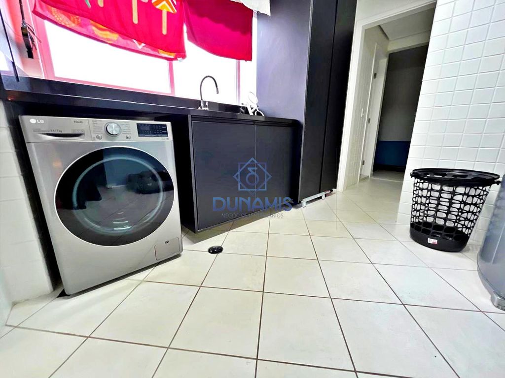 MAGNÍFICO APARTAMENTO À VENDA NA PRAIA DAS PITANGUEIRAS - COM VISTA MAR E LAZER em Pitangueiras, Guarujá — foto 44