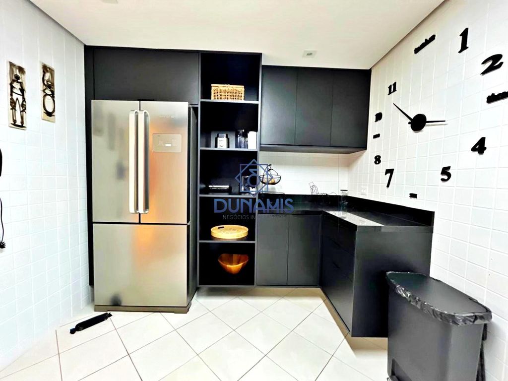 MAGNÍFICO APARTAMENTO À VENDA NA PRAIA DAS PITANGUEIRAS - COM VISTA MAR E LAZER em Pitangueiras, Guarujá — foto 35