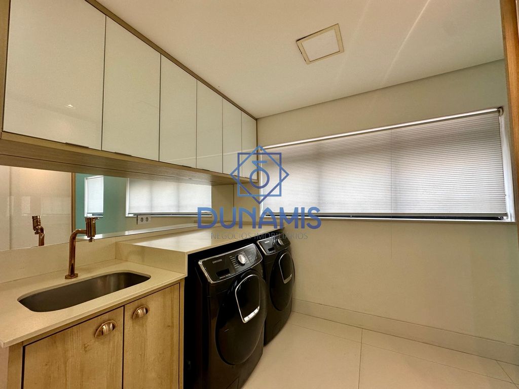 APARTAMENTO TOTALMENTE REFORMADO - VISTA PARA O ALTO MAR À VENDA em Jardim Astúrias, Guarujá — foto 21
