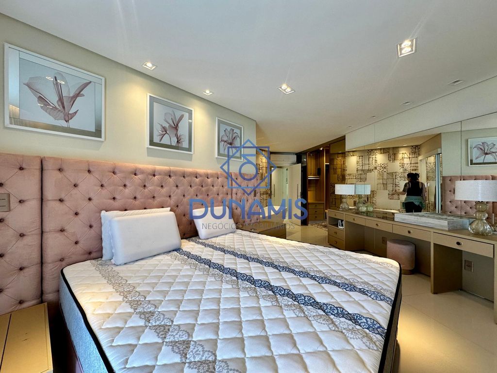 APARTAMENTO TOTALMENTE REFORMADO - VISTA PARA O ALTO MAR À VENDA em Jardim Astúrias, Guarujá — foto 26