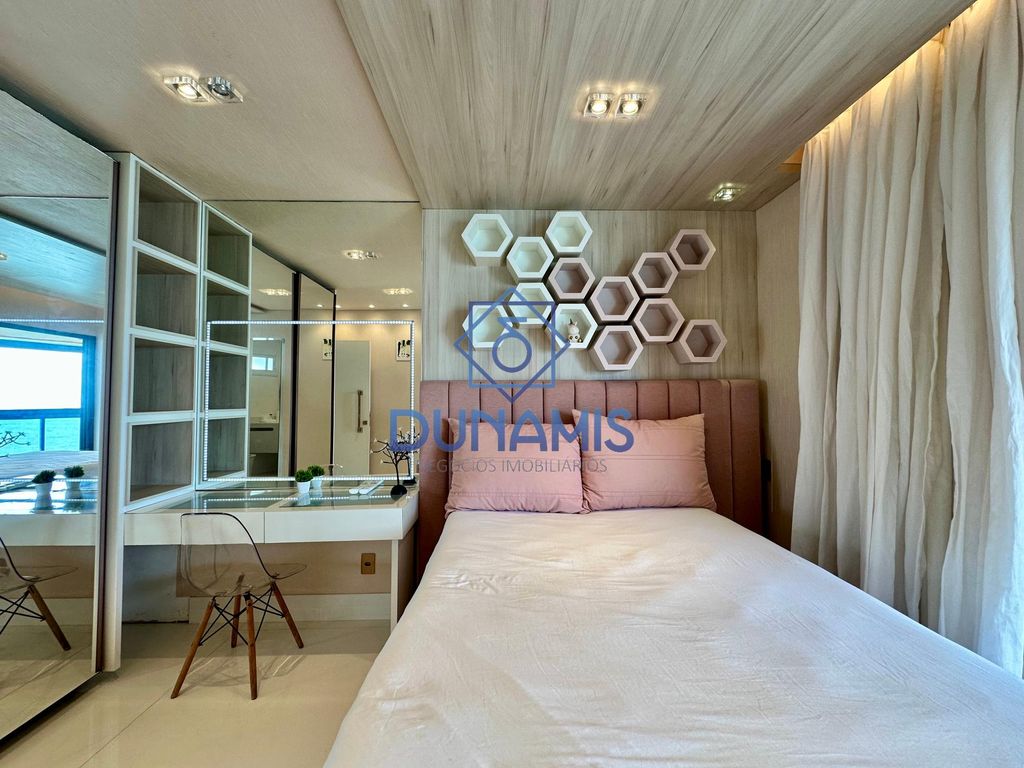 APARTAMENTO TOTALMENTE REFORMADO - VISTA PARA O ALTO MAR À VENDA em Jardim Astúrias, Guarujá — foto 32