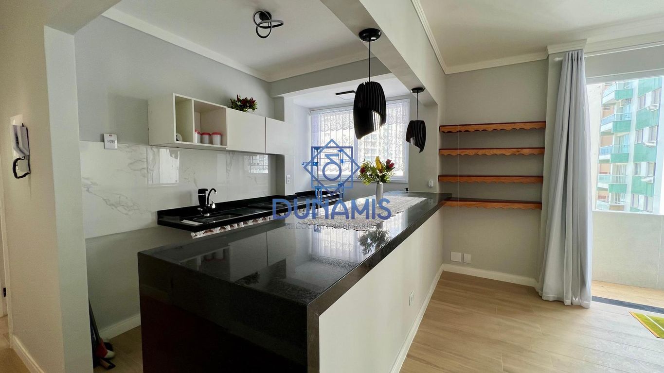 EXCELENTE APARTAMENTO REFORMADO COM 1 DORMITÓRIOS E VISTA MAR em Pitangueiras, Guarujá — foto 11