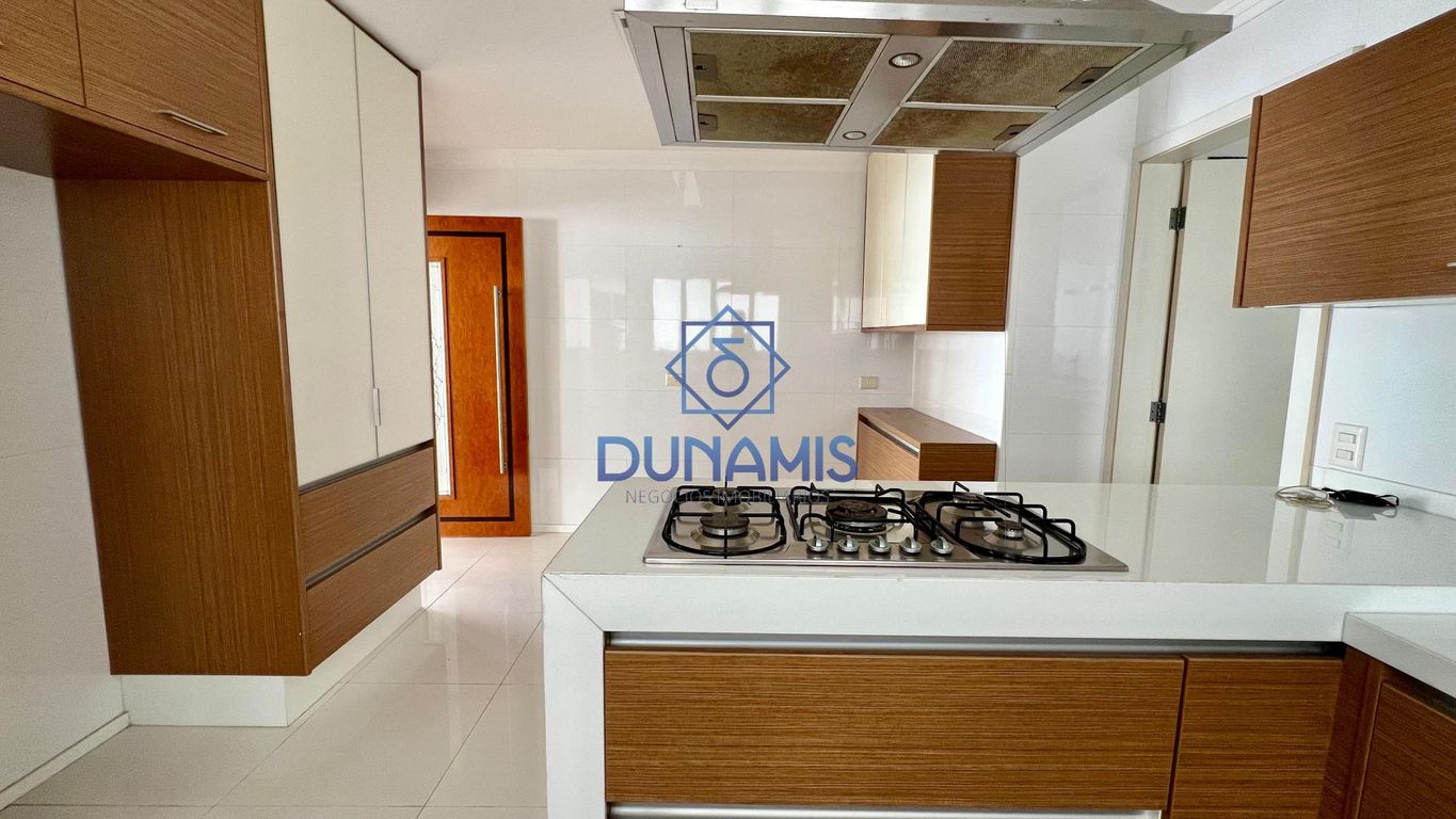 APARTAMENTO ALTO PADRÃO COM VISTA À VENDA NA PRAIA DE PITANGUEIRAS em Pitangueiras, Guarujá — foto 31