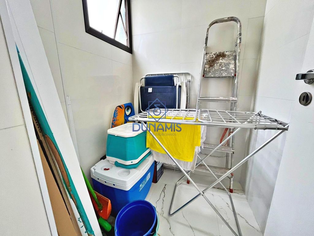 APARTAMENTO REFORMADO A VENDA NA PRAIA DAS PITANGUEIRAS 01 QUADRA DO MAR em Pitangueiras, Guarujá — foto 49