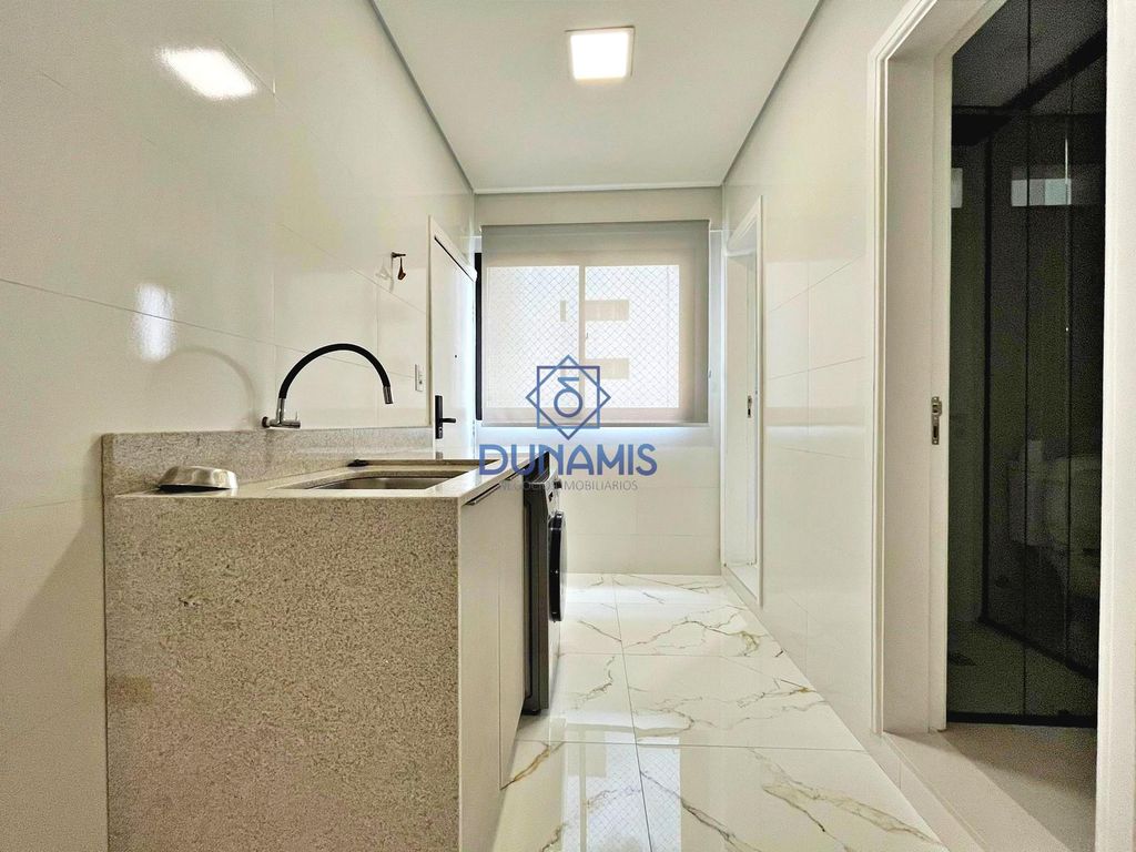 APARTAMENTO REFORMADO A VENDA NA PRAIA DAS PITANGUEIRAS 01 QUADRA DO MAR em Pitangueiras, Guarujá — foto 45
