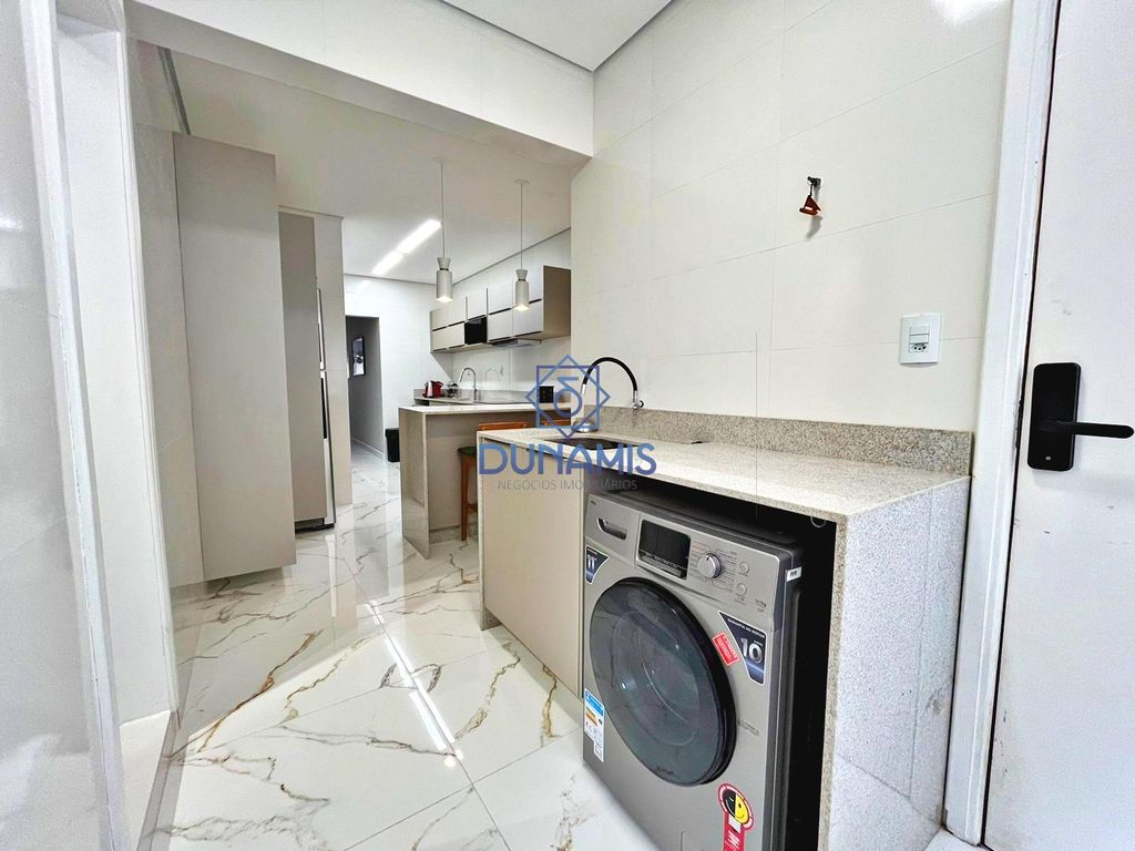 APARTAMENTO REFORMADO A VENDA NA PRAIA DAS PITANGUEIRAS 01 QUADRA DO MAR em Pitangueiras, Guarujá — foto 47