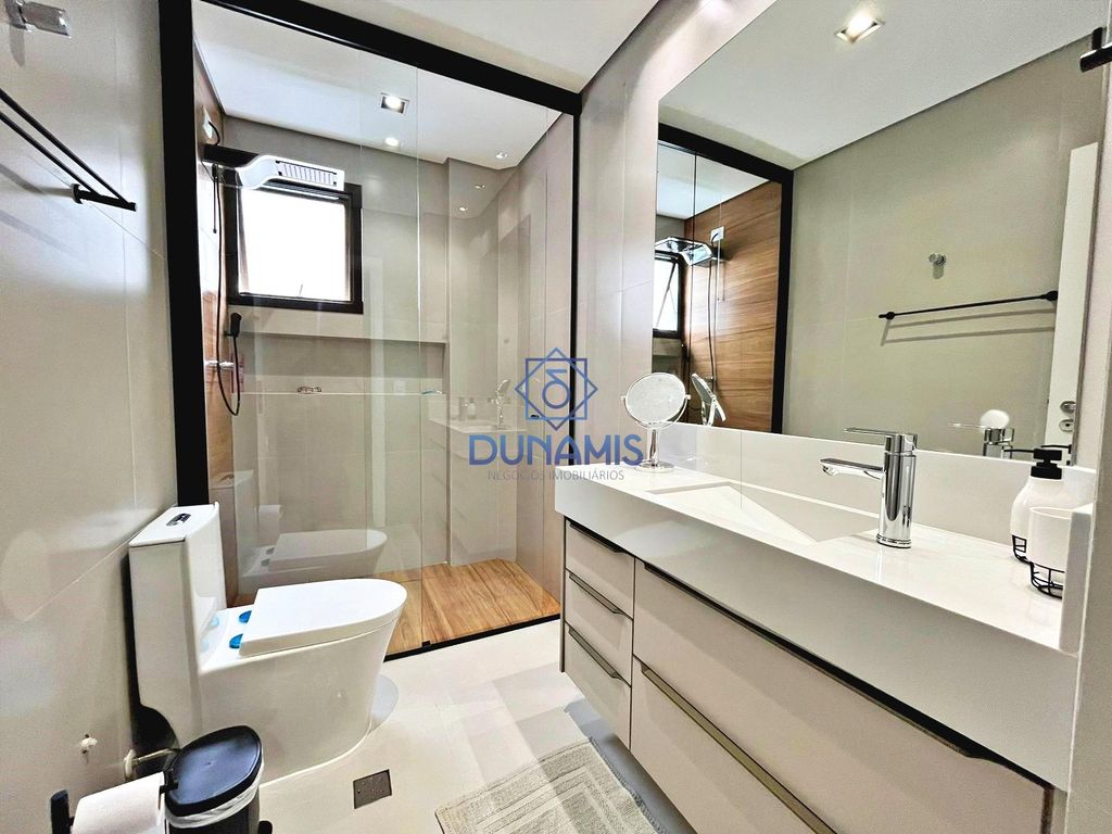 APARTAMENTO REFORMADO A VENDA NA PRAIA DAS PITANGUEIRAS 01 QUADRA DO MAR em Pitangueiras, Guarujá — foto 34