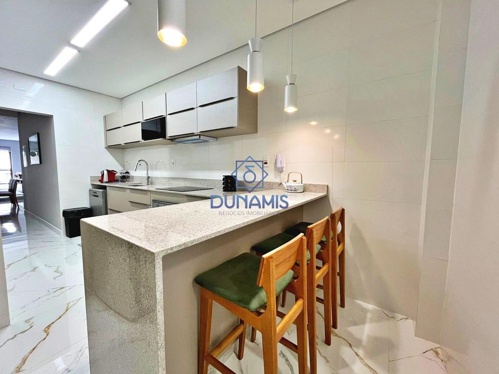 APARTAMENTO REFORMADO A VENDA NA PRAIA DAS PITANGUEIRAS 01 QUADRA DO MAR em Pitangueiras, Guarujá — foto 42
