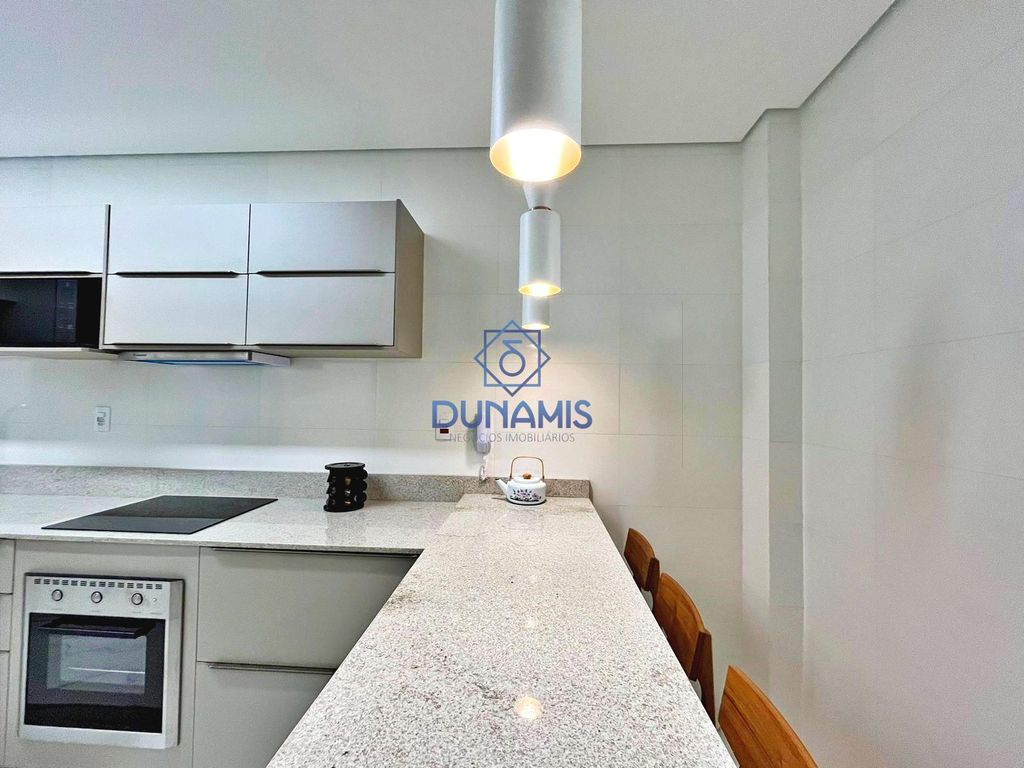 APARTAMENTO REFORMADO A VENDA NA PRAIA DAS PITANGUEIRAS 01 QUADRA DO MAR em Pitangueiras, Guarujá — foto 40