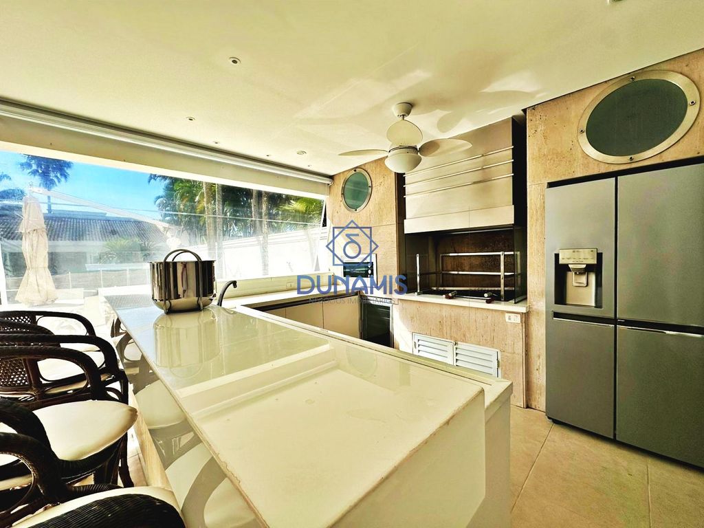 Mansão com 7 suítes -R$18.000.000,00 - Jardim Acapulco - Guarujá/SP em Jardim Acapulco, Guarujá — foto 8