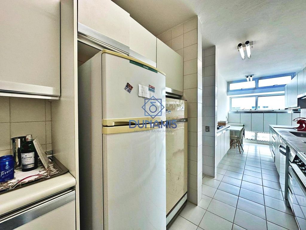 Apartamento em prédio de frente para o mar à venda na praia da Enseada em Enseada, Guarujá — foto 13