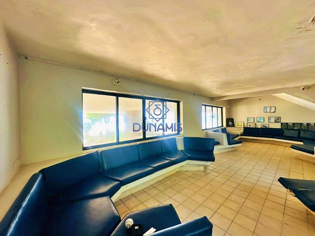 ** APARTAMENTO PÉ NA AREIA A VENDA NA PRAIA DAS PITANGUEIRAS ** em Jardim Astúrias, Guarujá — foto 39
