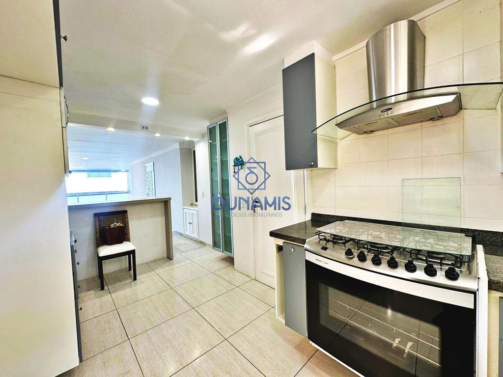 Apartamento à Venda em Morro Sorocotuba, Guarujá - SP em Morro Sorocotuba, Guarujá — foto 13