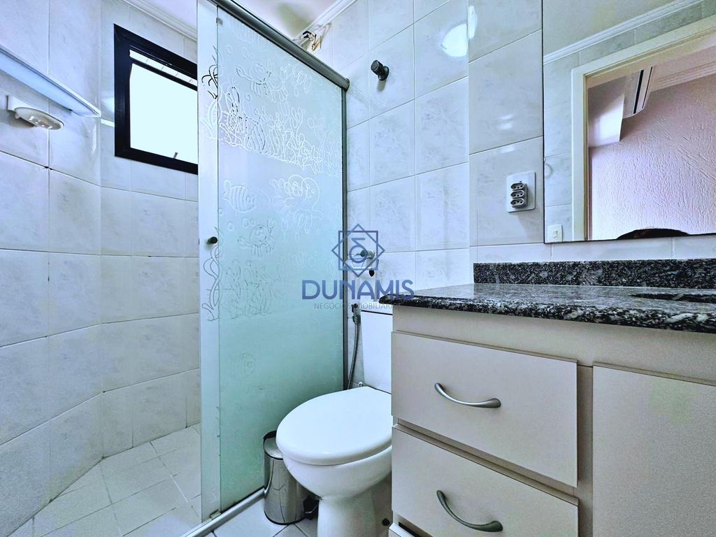 Apartamento reformado com sacada na Praia das Astúrias, área nobre do Guarujá em Jardim Astúrias, Guarujá — foto 15