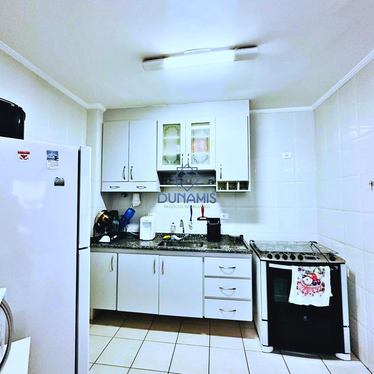 Apartamento reformado com sacada na Praia das Astúrias, área nobre do Guarujá em Jardim Astúrias, Guarujá — foto 8