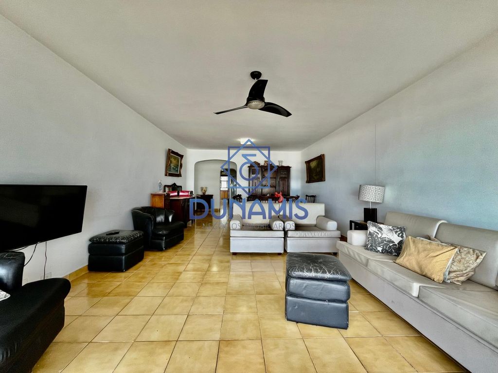 EXCELENTE APARTAMENTO NO CENTRO DA  PRAIA DE PITANGUEIRAS - 02 VAGAS DE GARAGEM em Pitangueiras, Guarujá — foto 3
