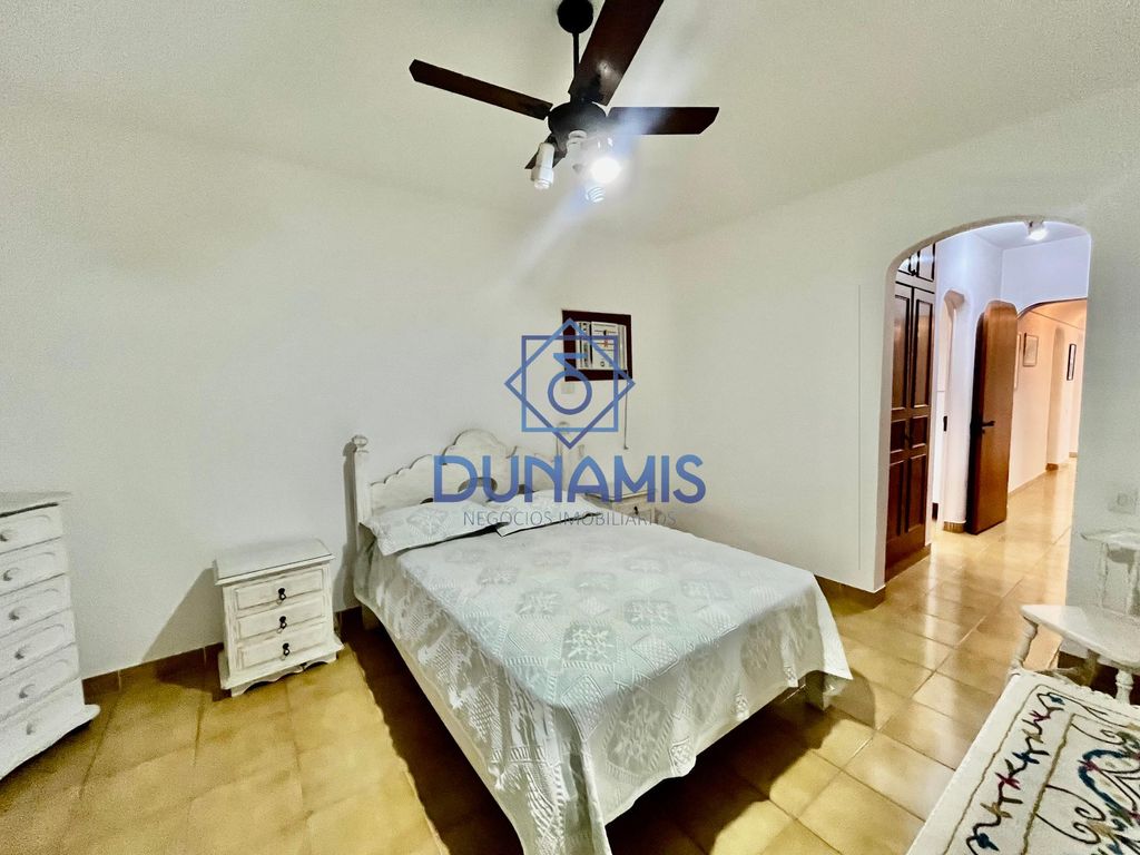 EXCELENTE APARTAMENTO NO CENTRO DA  PRAIA DE PITANGUEIRAS - 02 VAGAS DE GARAGEM em Pitangueiras, Guarujá — foto 13
