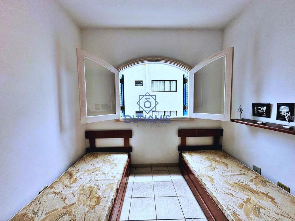 ÓTIMO APARTAMENTO À VENDA NA PRAIA DO TOMBO - UMA QUADRA DO MAR em Tombo, Guarujá — foto 11
