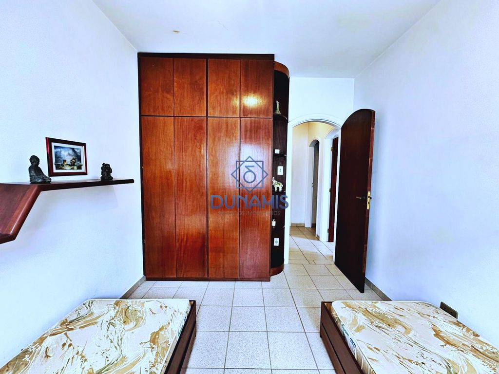 ÓTIMO APARTAMENTO À VENDA NA PRAIA DO TOMBO - UMA QUADRA DO MAR em Tombo, Guarujá — foto 14