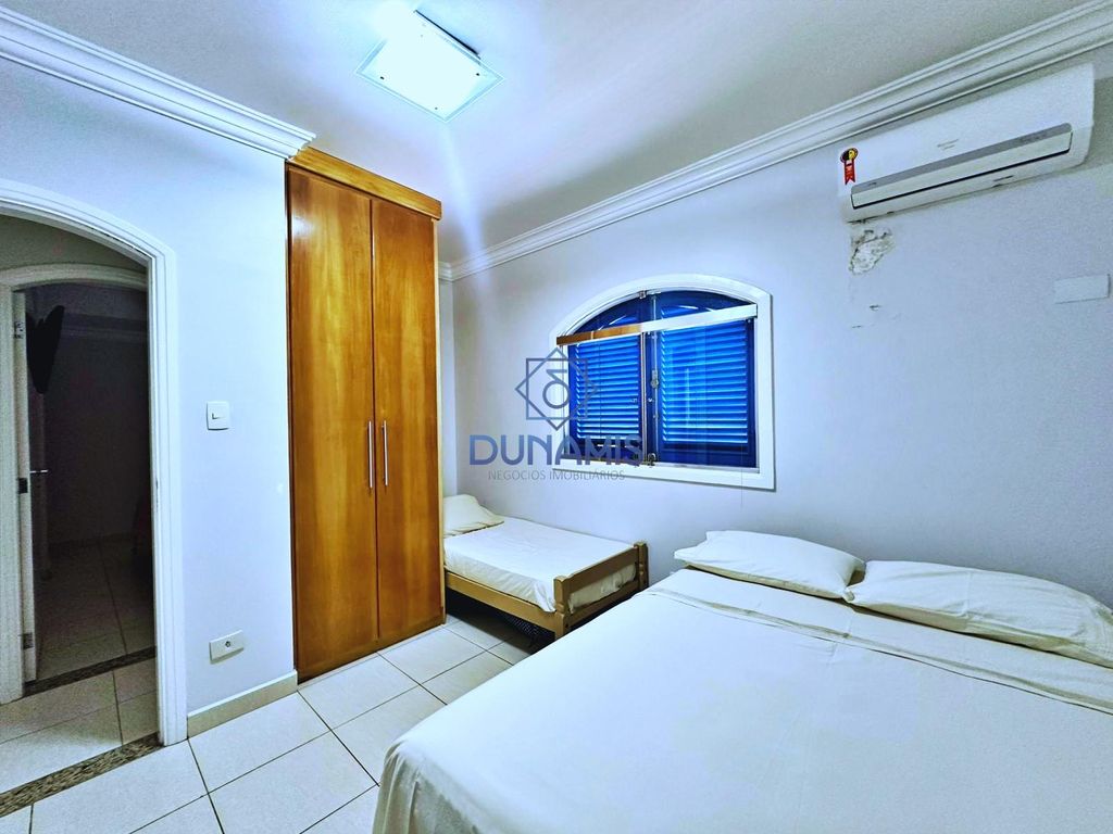 ÓTIMO APARTAMENTO À VENDA NA PRAIA DO TOMBO - UMA QUADRA DO MAR em Tombo, Guarujá — foto 18
