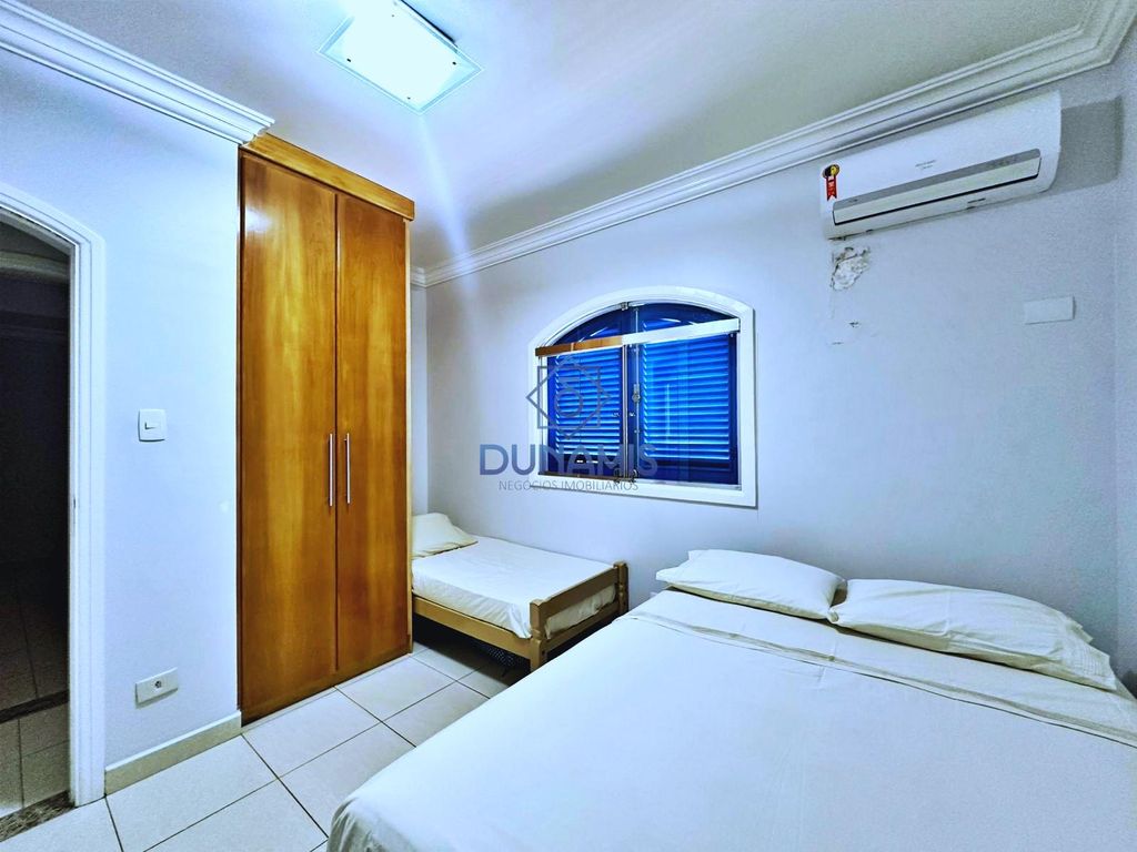 ÓTIMO APARTAMENTO À VENDA NA PRAIA DO TOMBO - UMA QUADRA DO MAR em Tombo, Guarujá — foto 16