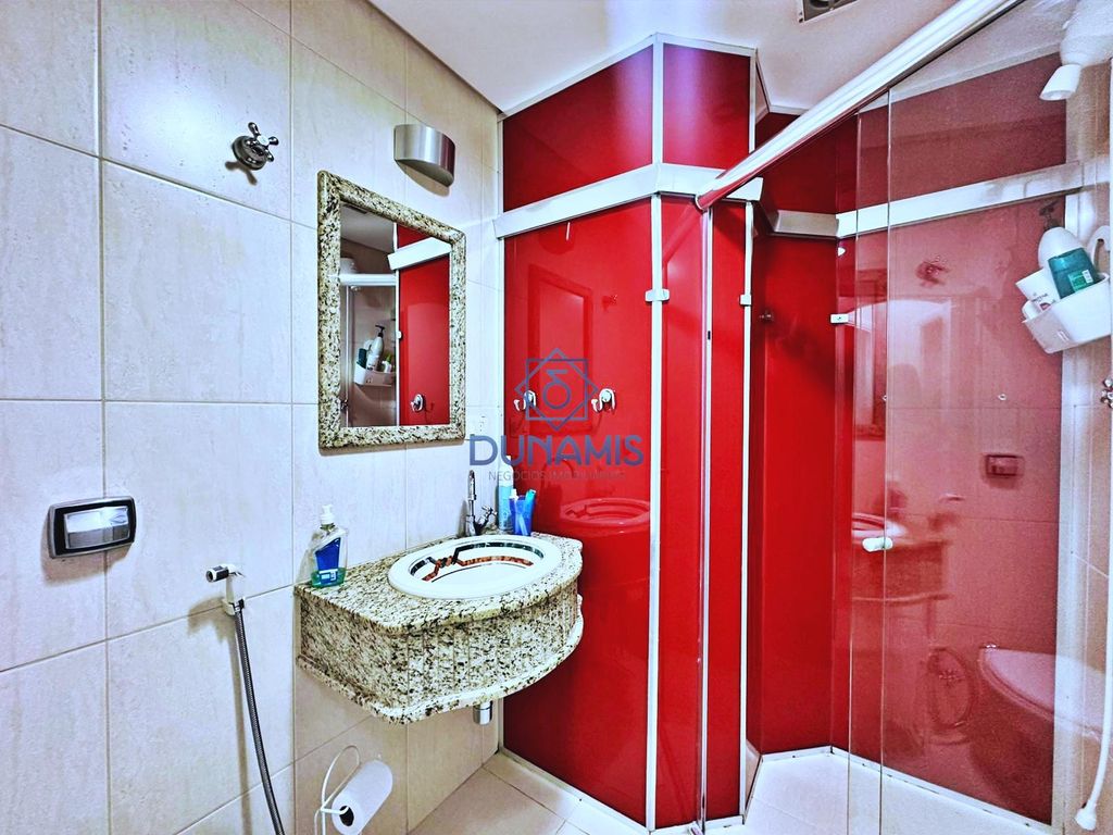 ÓTIMO APARTAMENTO À VENDA NA PRAIA DO TOMBO - UMA QUADRA DO MAR em Tombo, Guarujá — foto 30