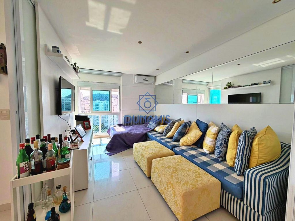 *APARTAMENTO À VENDA NA PRAIA DAS PITANGUEIRAS - REGIÃO DO MORRO DO MALUF em Morro do Maluf, Guarujá — foto 3