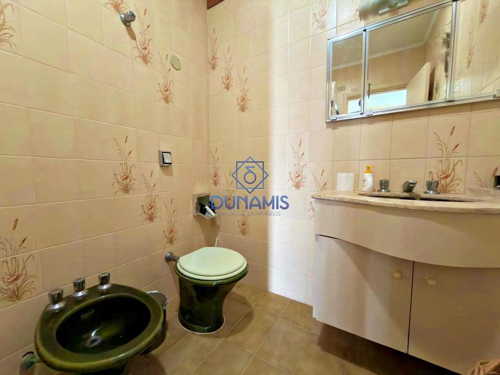 ** APARTAMENTO A VENDA NA PRAIA DAS PITANGUEIRAS - COM VISTA TOTAL PARA MAR  ** em Jardim Astúrias, Guarujá — foto 18