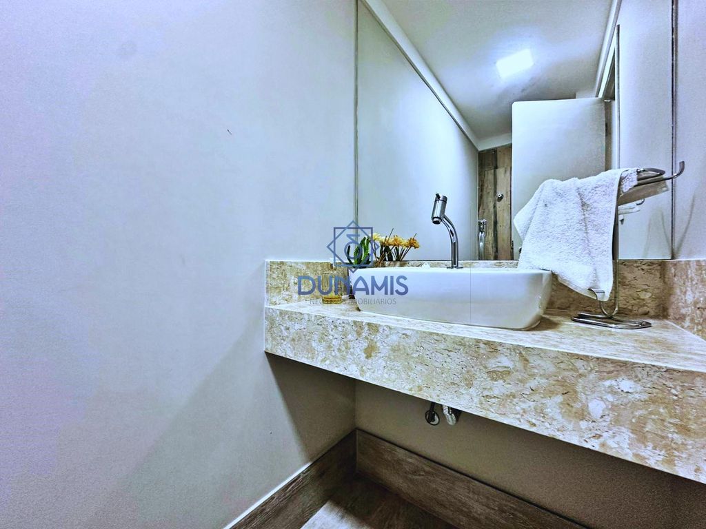 MAGNÍFICO APARTAMENTO À VENDA NA REGIÃO DA PITANGUEIRAS em Pitangueiras, Guarujá — foto 32