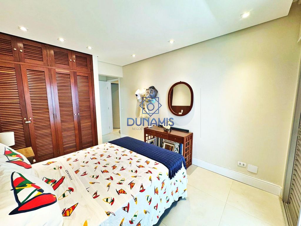 EXCELENTE  APARTAMENTO REFORMADO À VENDA NA PRAIA DAS PITANGUEIRAS - 02 VAGAS em Pitangueiras, Guarujá — foto 31