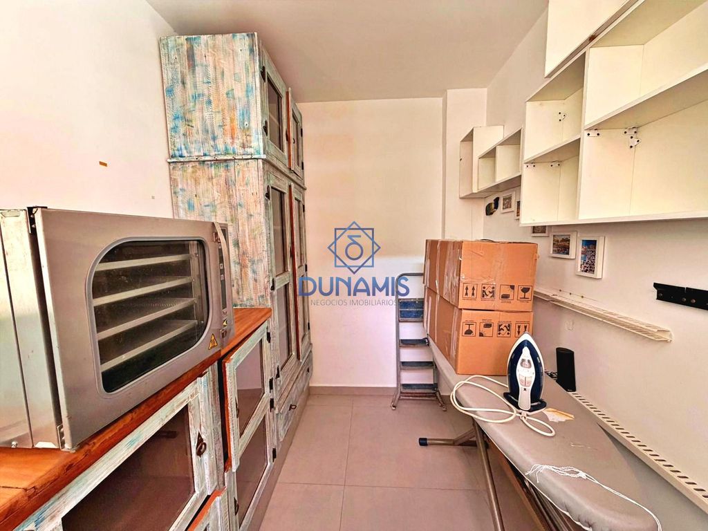 APARTAMENTO REFORMADO Á VENDA NA PRAIA DAS PITANGUEIRAS COM VAGA DE GARAGEM em Pitangueiras, Guarujá — foto 24