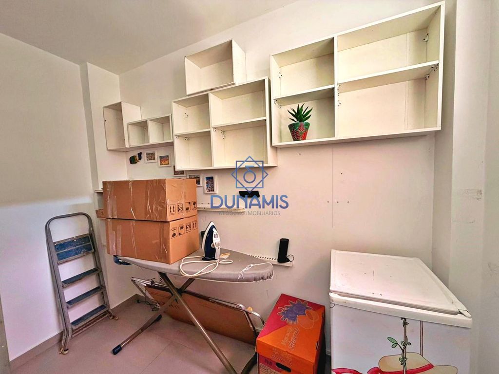 APARTAMENTO REFORMADO Á VENDA NA PRAIA DAS PITANGUEIRAS COM VAGA DE GARAGEM em Pitangueiras, Guarujá — foto 25