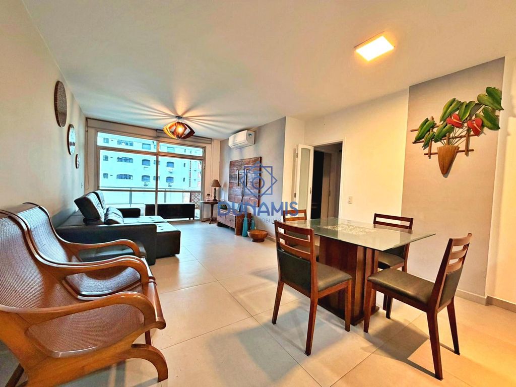 APARTAMENTO REFORMADO Á VENDA NA PRAIA DAS PITANGUEIRAS COM VAGA DE GARAGEM em Pitangueiras, Guarujá — foto 2