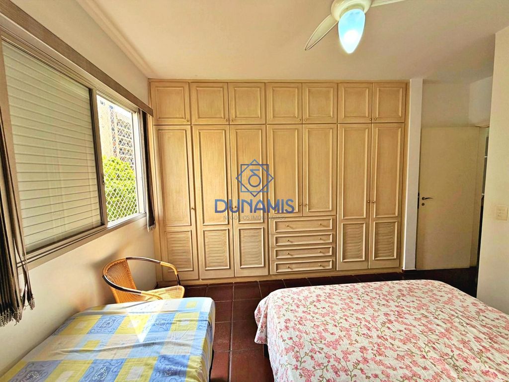 APARTAMENTO CONSERVADO À VENDA NA PRAIA DAS PITANGUEIRAS - em Pitangueiras, Guarujá — foto 12