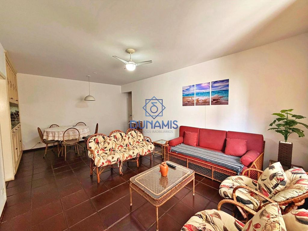 APARTAMENTO CONSERVADO À VENDA NA PRAIA DAS PITANGUEIRAS - em Pitangueiras, Guarujá — foto 5