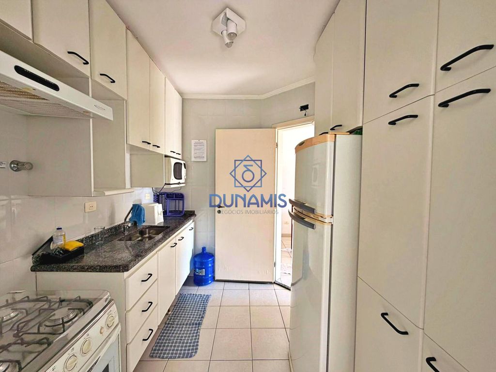 *** Apartamento conservado com sacada e vista para o mar da Praia das Astúrias** em Jardim Astúrias, Guarujá — foto 16